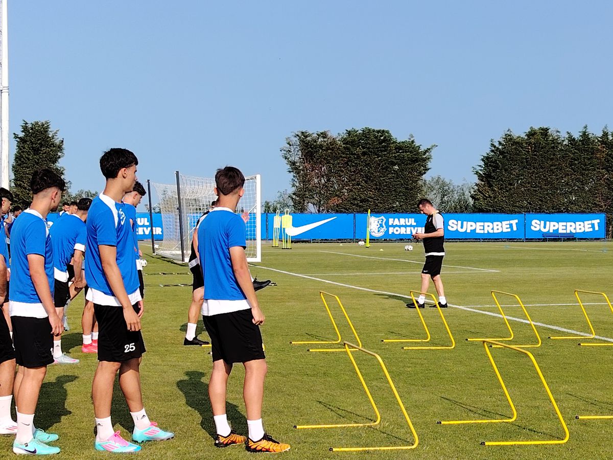 Schimbări masive la Farul, în ziua reunirii » 10 jucători sunt „PA” + prezență-surpriză: fotbalist cotat la 1,2 milioane de euro