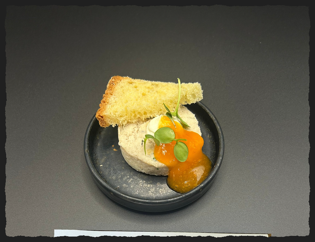 VIP la Euro U21 » Cum arată meniul Michelin de la meciuri: de la iepure cu dulceață de caise la șalău cu fenicul copt! Imaginile sunt savuroase