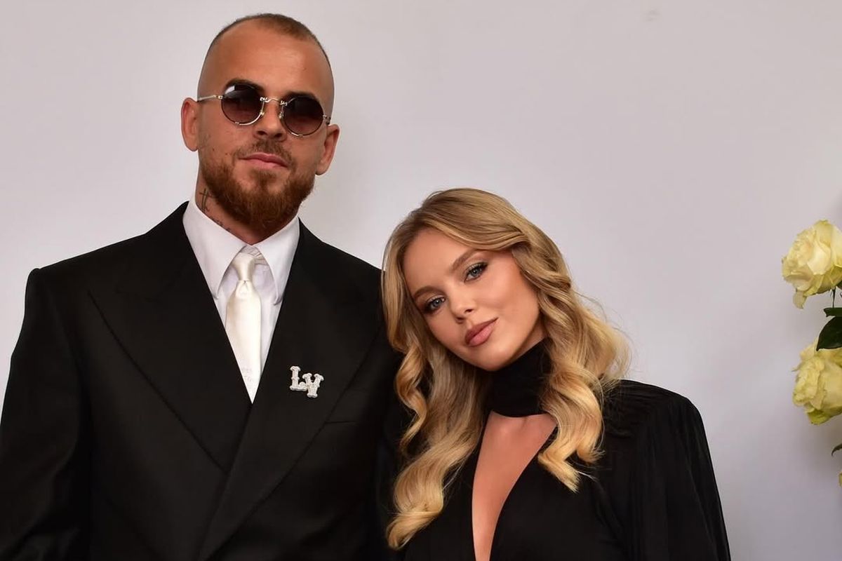 „Rebelii” Budescu și Alibec, așa cum nu i-ai mai văzut, la nunta lui Florinel Coman » Ținutele alese de cei doi