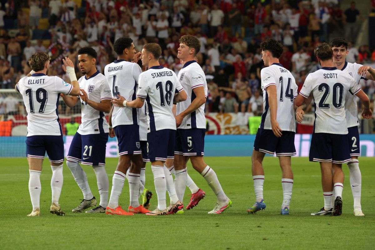 Anglia, victorie de control în partida de debut de la Euro U21: cehii au luptat, însă „The Three Lions” vor să-și păstreze trofeul