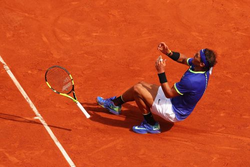 O rachetă a lui Rafael Nadal, cea mai scumpă din istorie! » S-a vândut cu suma-record de 157.000 de euro