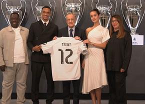 Trent Alexander-Arnold, prezentat oficial la Real Madrid » Internaționalul englez a fost însoțit de iubita sa superbă