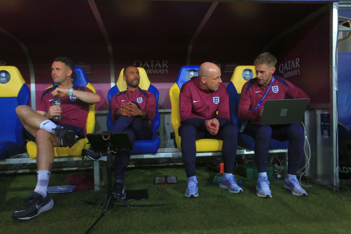 Staruri pe metru pătrat la banca tehnică a Angliei de la Europeanul U21: câștigători de Liga Campionilor și campioni din Premier League