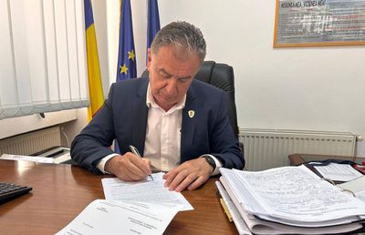 A semnat și a venit cu vestea uriașă pentru clubul din Superliga: „Cea mai mare investiție din ultimii 35 de ani!!”