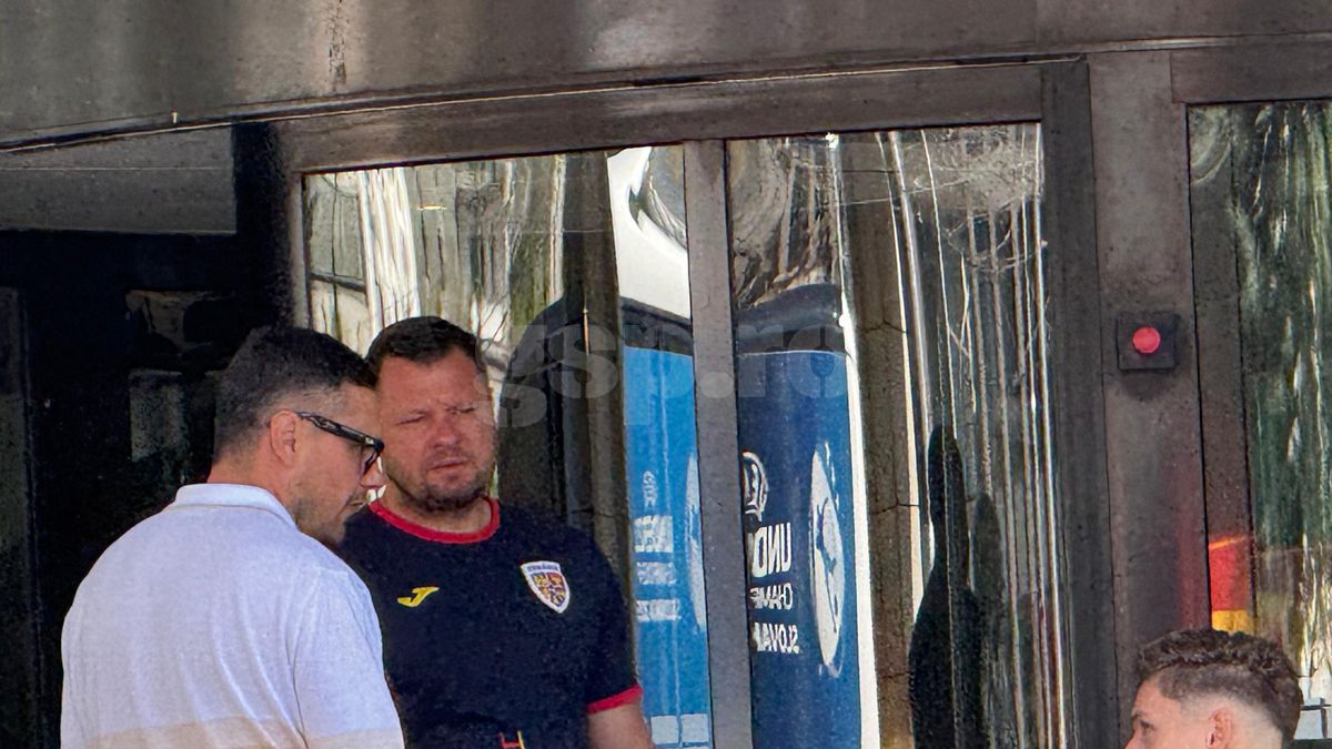 A doua zi după penalty-ul ratat cu Italia, Louis Munteanu a fost băgat „în ședință” de oficialii FRF, chiar în fața hotelului