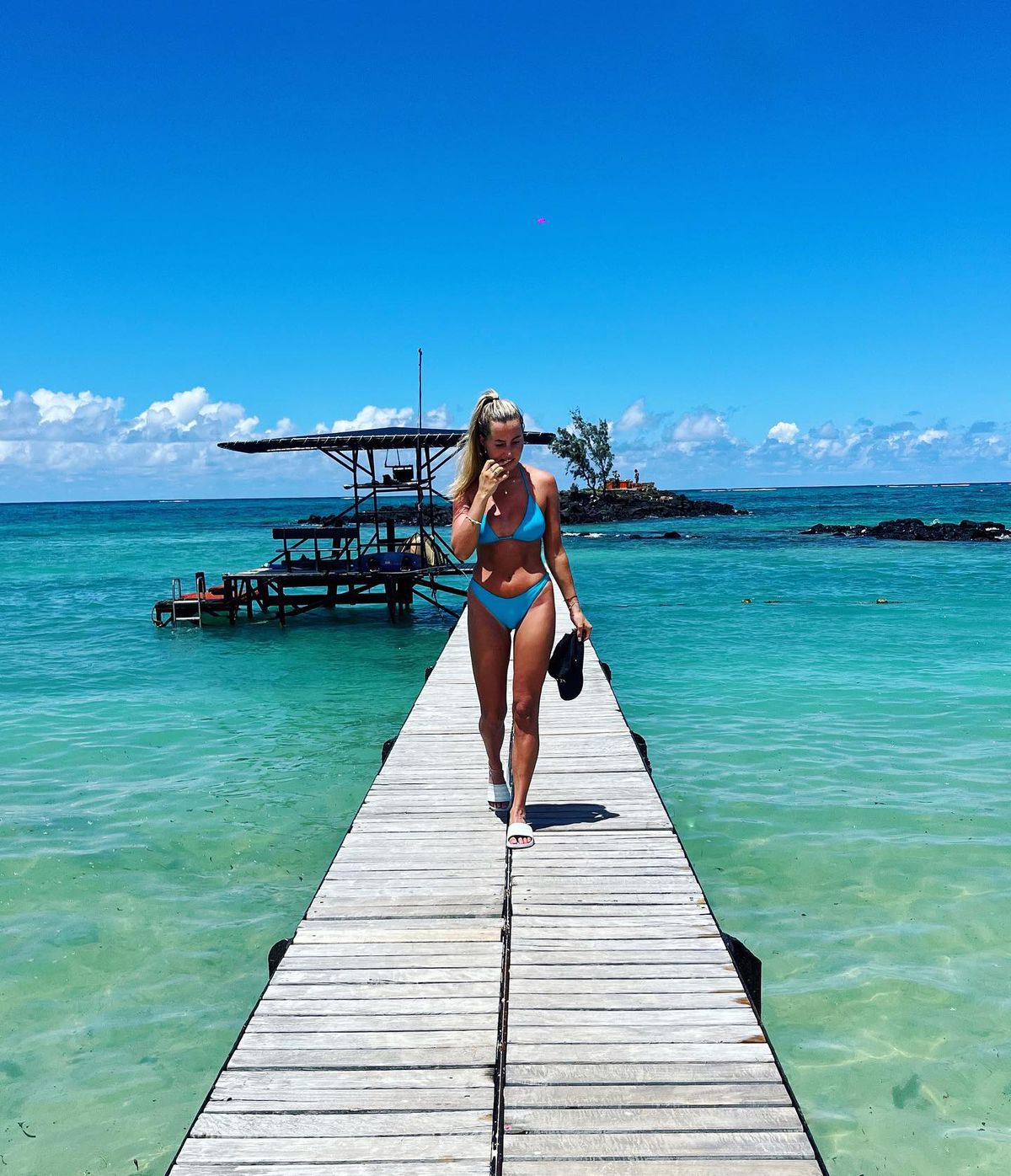 Ellie Collins - prezentă la Cehia - Anglia