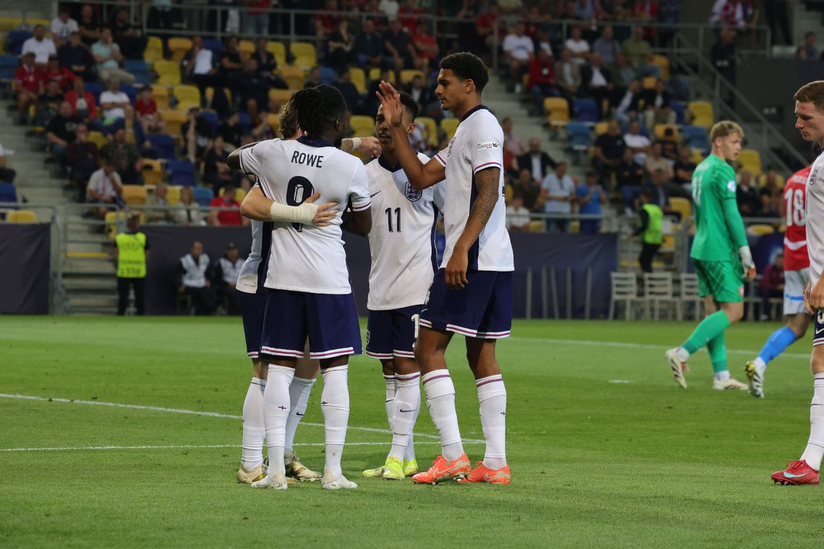 „Drăgușin e un monstru!” » Interviu EXCLUSIV cu coechipierul românului de la Tottenham: „Mi-a făcut treaba mai ușoară”