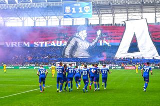 Suporterii Stelei acuză FRF de „comportament abuziv” » Plângere oficială: „Vrem în prima ligă din acest sezon”