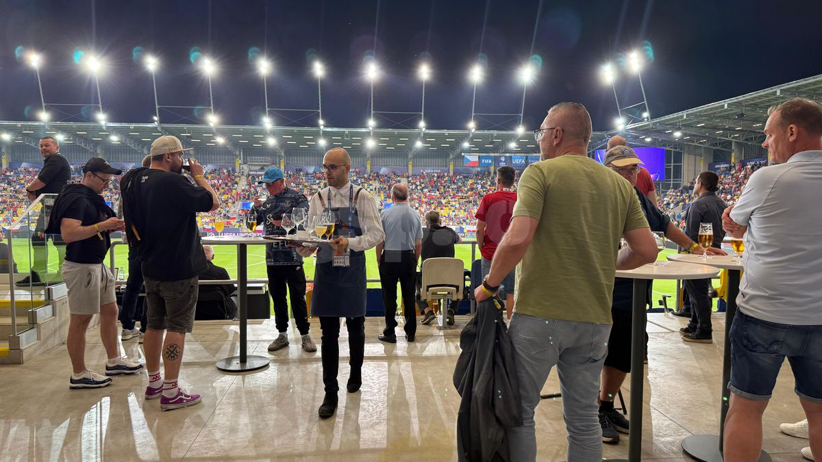 VIP la Euro U21 » Cum arată meniul Michelin de la meciuri: de la iepure cu dulceață de caise la șalău cu fenicul copt! Imaginile sunt savuroase