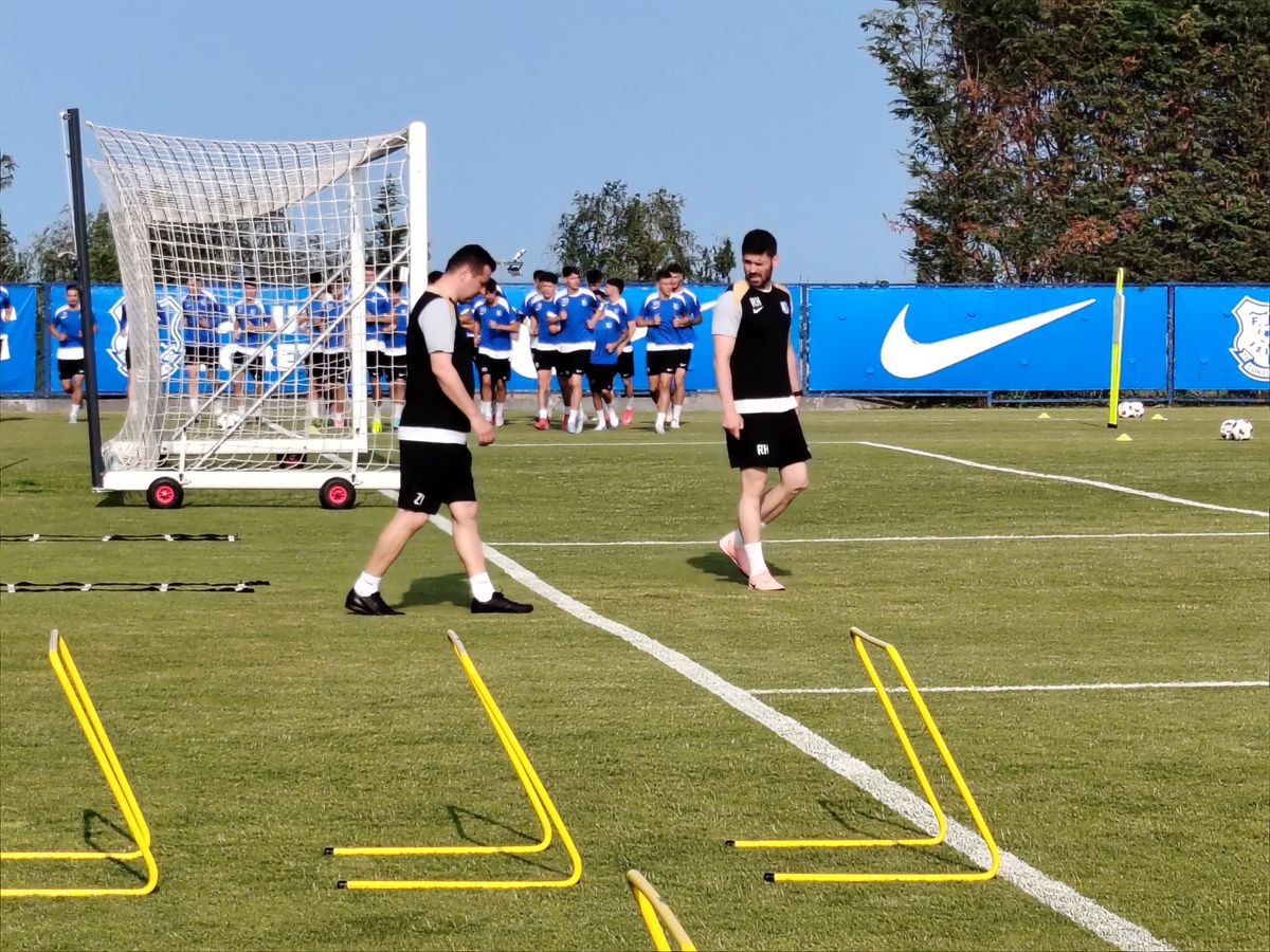 Schimbări masive la Farul, în ziua reunirii » 10 jucători sunt „PA” + prezență-surpriză: fotbalist cotat la 1,2 milioane de euro