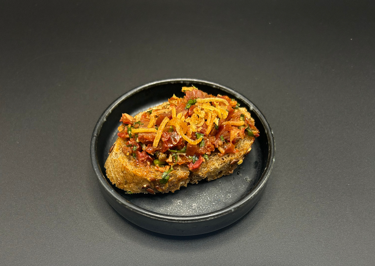 VIP la Euro U21 » Cum arată meniul Michelin de la meciuri: de la iepure cu dulceață de caise la șalău cu fenicul copt! Imaginile sunt savuroase