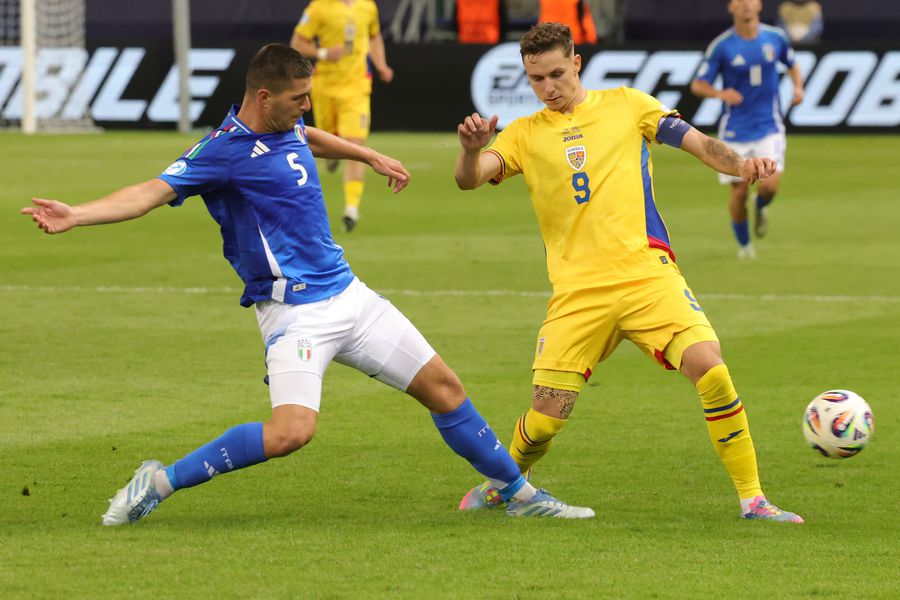 Louis Munteanu. Imagini de la meciul România U21 - Italia U21 0-1 FOTO: Ionuţ Iordache (GSP) Louis Munteanu i-a cucerit » Mundo Deportivo titrează: „Două cluburi pe urmele românului! Totuși, e o MARE problemă”