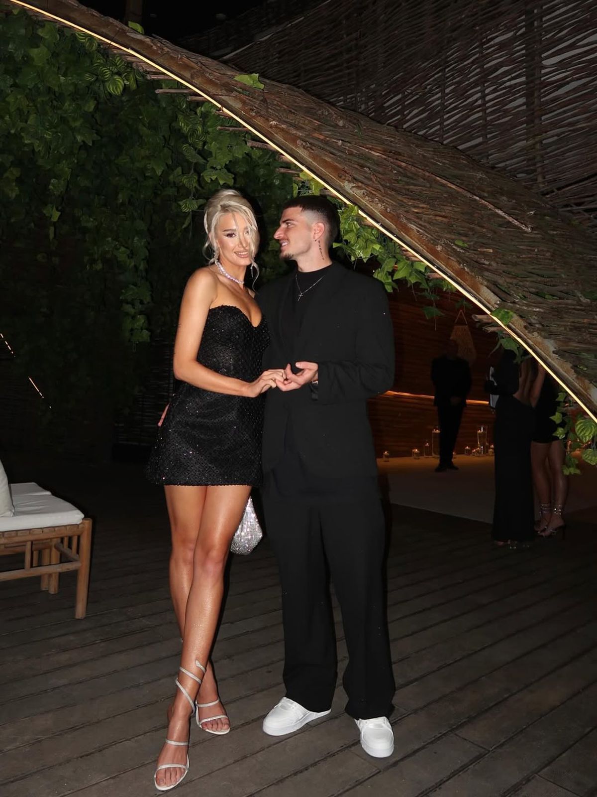 „Naționala” României, la nunta lui Florinel Coman! Imagini tari de la petrecere