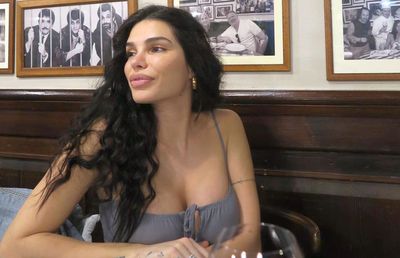 Soția fostului internațional face senzație în Serbia! De la reality-show-uri și condus agresiv, la poze nud: „Cum poți să arăți așa după 3 nașteri?!”