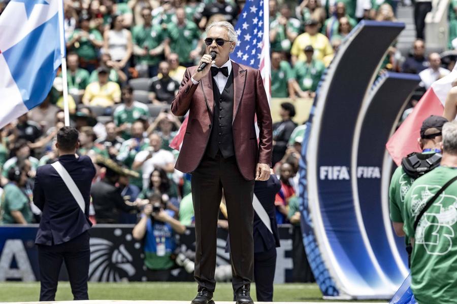 Andrea Bocelli, prezent la ceremonia de deschidere a Mondialului // foto: Imago Images Andrea Bocelli, cuvinte de laudă la adresa lui Chivu: „A fost foarte important pentru Inter. Avea nevoie de timp, nu i se puteau cere miracole”