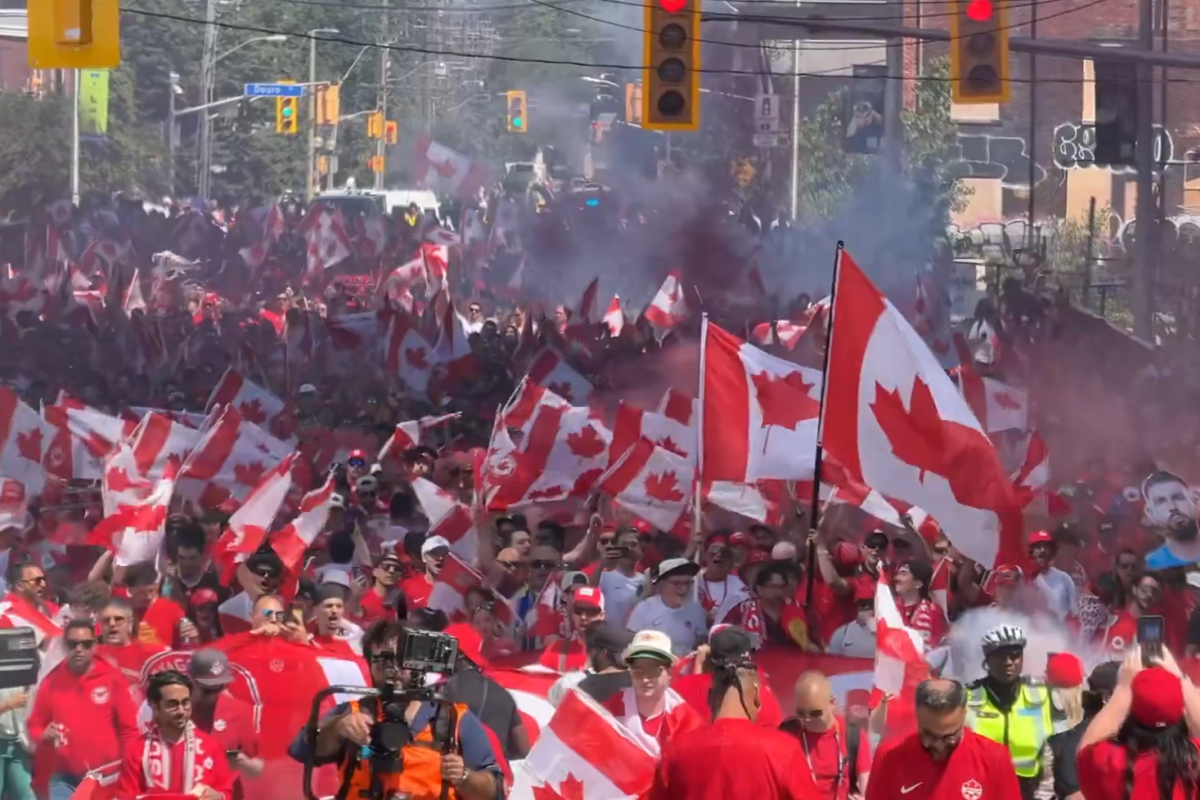 Fanii canadienii si cei bosniacii au dat nas în nas pe străzile din Toronto