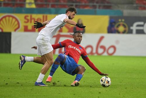 Alibek Aliev, în FCSB - CFR Cluj // FOTO Imago Images