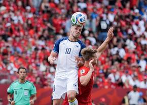 Canada - Bosnia »  6 minute suplimentare! Se joacă cu garda jos