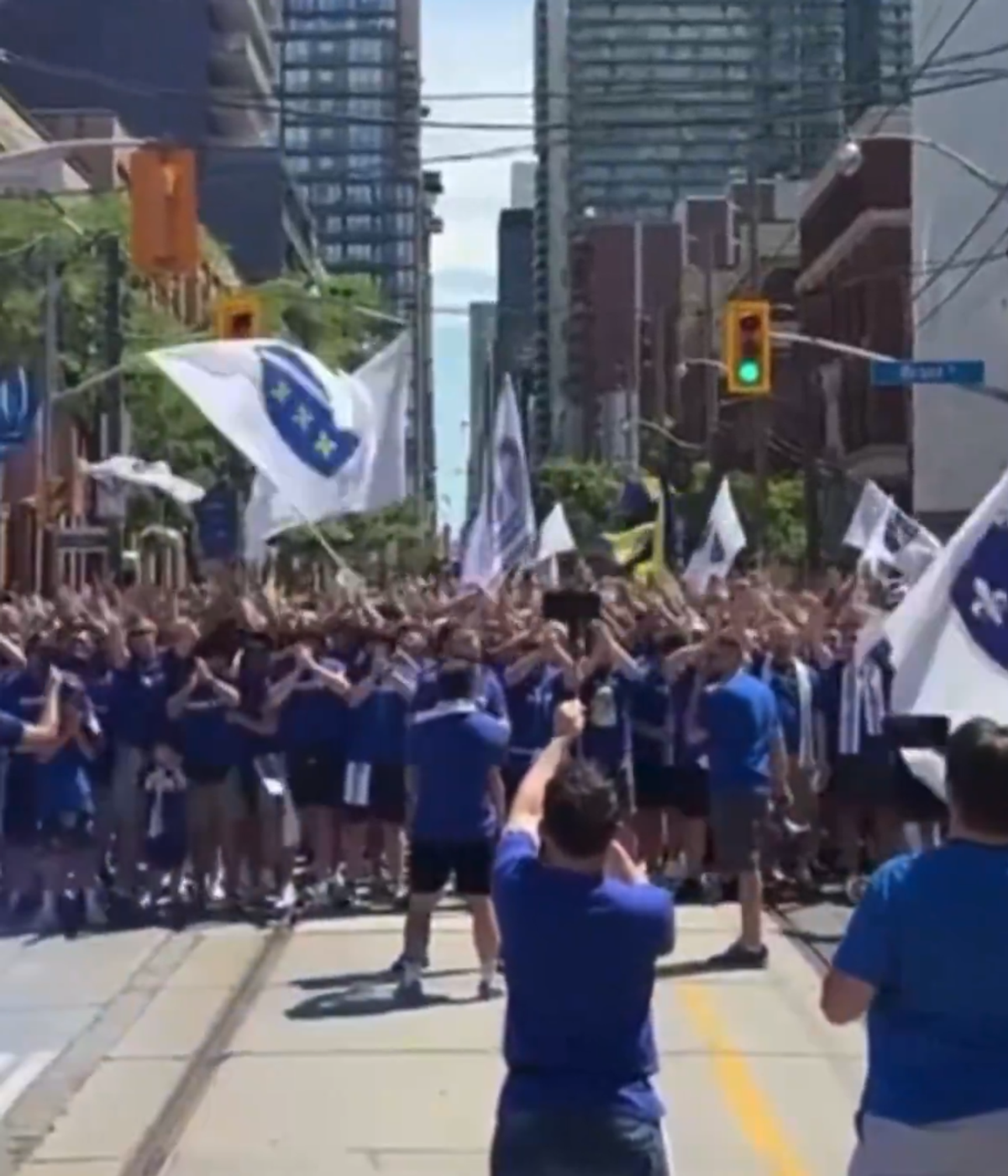 Fanii canadieni si cei bosniaci au dat nas în nas pe străzile din Toronto