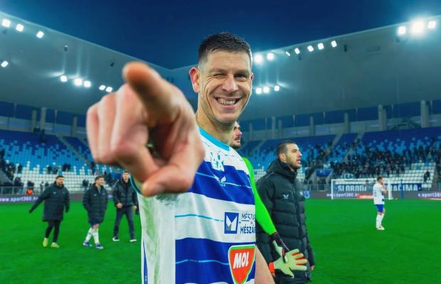 Rapid a rezolvat primul transfer pentru Daniel Pancu » Mijlocașul de 750.000 de euro a ajuns deja în România!