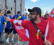 Fanii canadienii si cei bosniacii au dat nas în nas pe străzile din Toronto