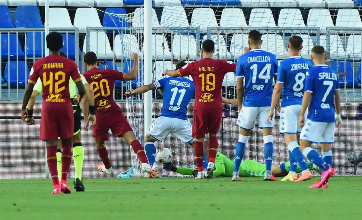 Brescia - Roma 0-3. VIDEO Prestație ciudată a unui portar din Serie A: gafe greu de explicat la toate golurile