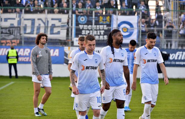 Plecare de la Universitatea Craiova, chiar înaintea derby-ului cu FCSB! La ce jucător au renunțat oltenii