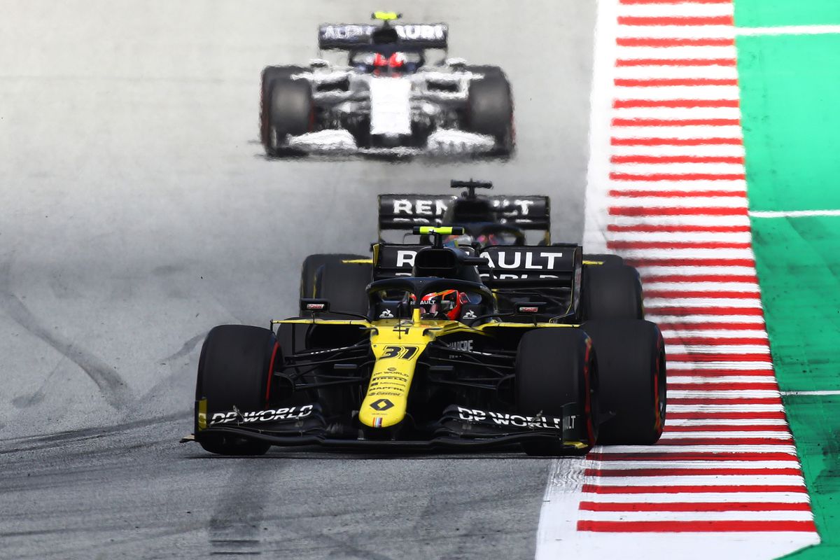 FOTO » MP al Stiriei (Austria): Hamilton, victorie fără emoții, după ce piloții Ferrari s-au sabotat la start! Cum arată podiumul