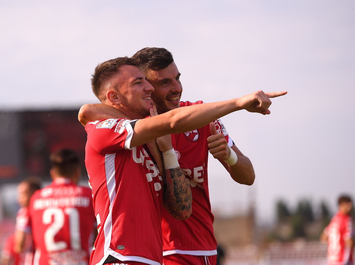 DINAMO. Ei sunt puștii care vor să-i salveze pe „câini” de la retrogradare: „M-aș simți ca un erou”