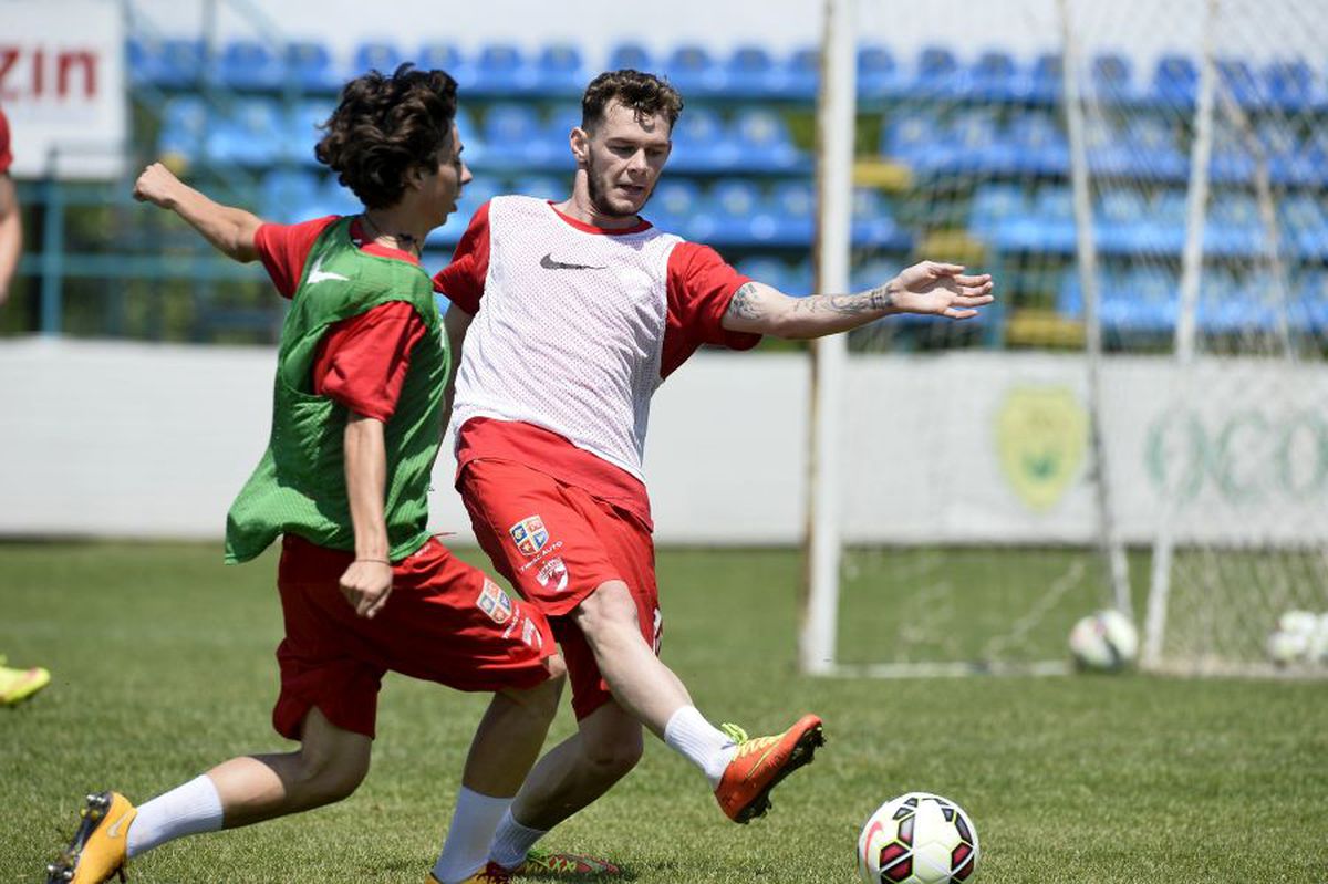 Fostul atacant al lui Dinamo s-a retras la 24 de ani și face pavaje cu dale: „În afară de celebritate, fotbalul nu îți oferă nimic bun! Rednic a crezut în mine”