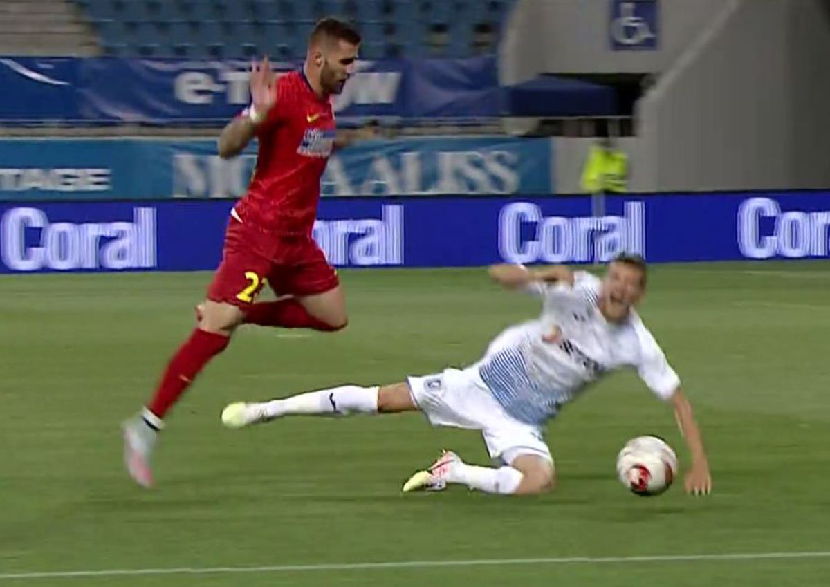 EXCLUSIV Dan Petrescu nu exagerează: arbitrii o fac pe Craiova campioană! Iată scorul erorilor comise în play-off: cum ar arăta clasamentul fără greșeli în lupta la titlu