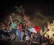 Fani italieni sărbătorind câștigarea EURO 2020