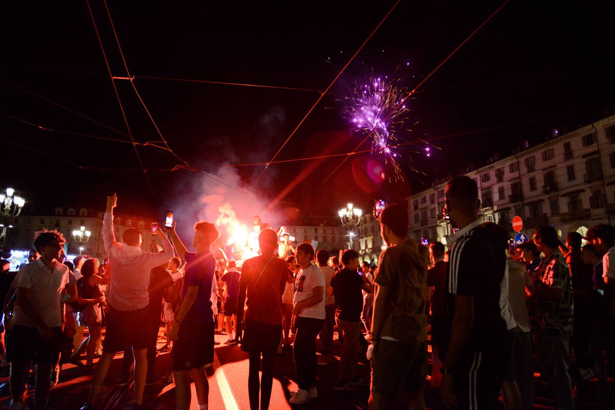 Cea mai nebună bucurie! Ce a făcut De Rossi în vestiar după ce Italia a câștigat EURO