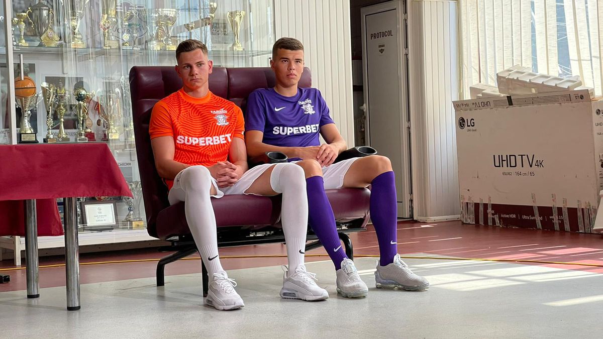 Rapid, mutare spectaculoasă: a semnat cu Nike! Primele imagini cu noile echipamente