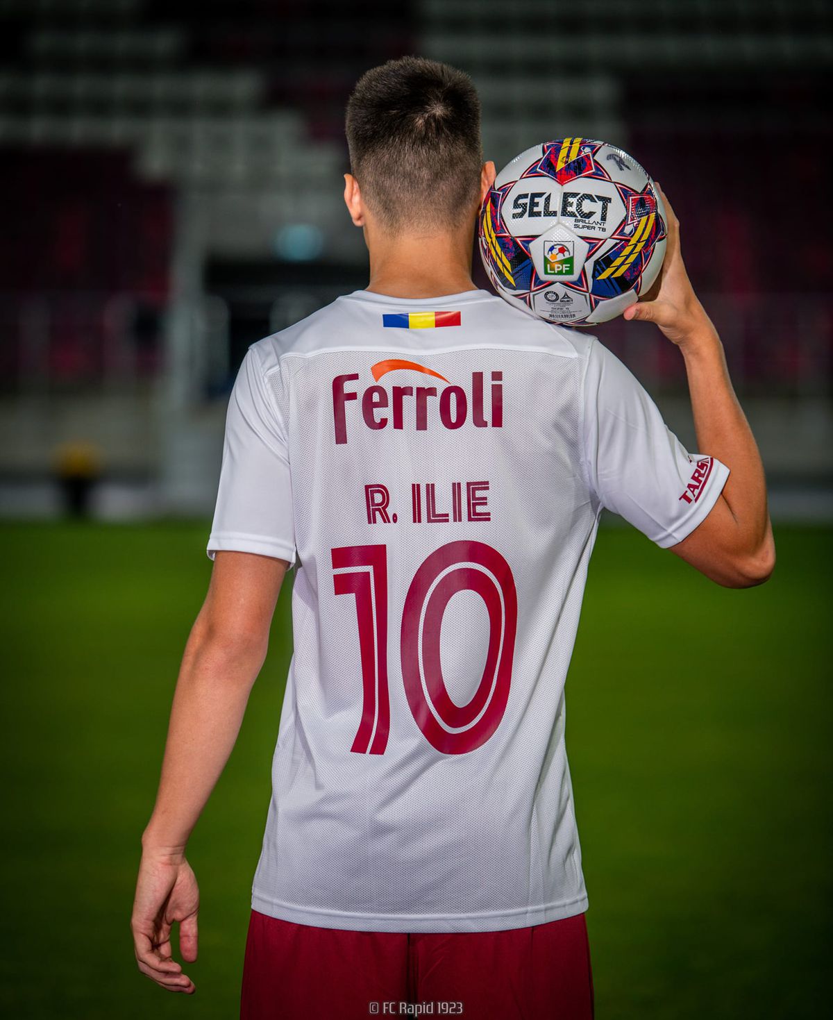 Rapid și-a prezentat noul echipament // FOTO: FC Rapid 1923