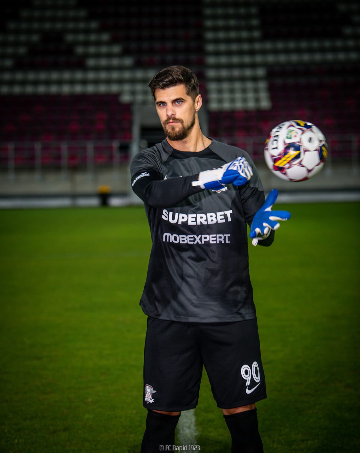 Rapid și-a prezentat noul echipament // FOTO: FC Rapid 1923
