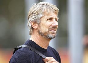 Internat de urgență la terapie intensivă cu hemoragie cerebrală, Edwin van der Sar începe să-și revină: „A vorbit cu noi când l-am vizitat”