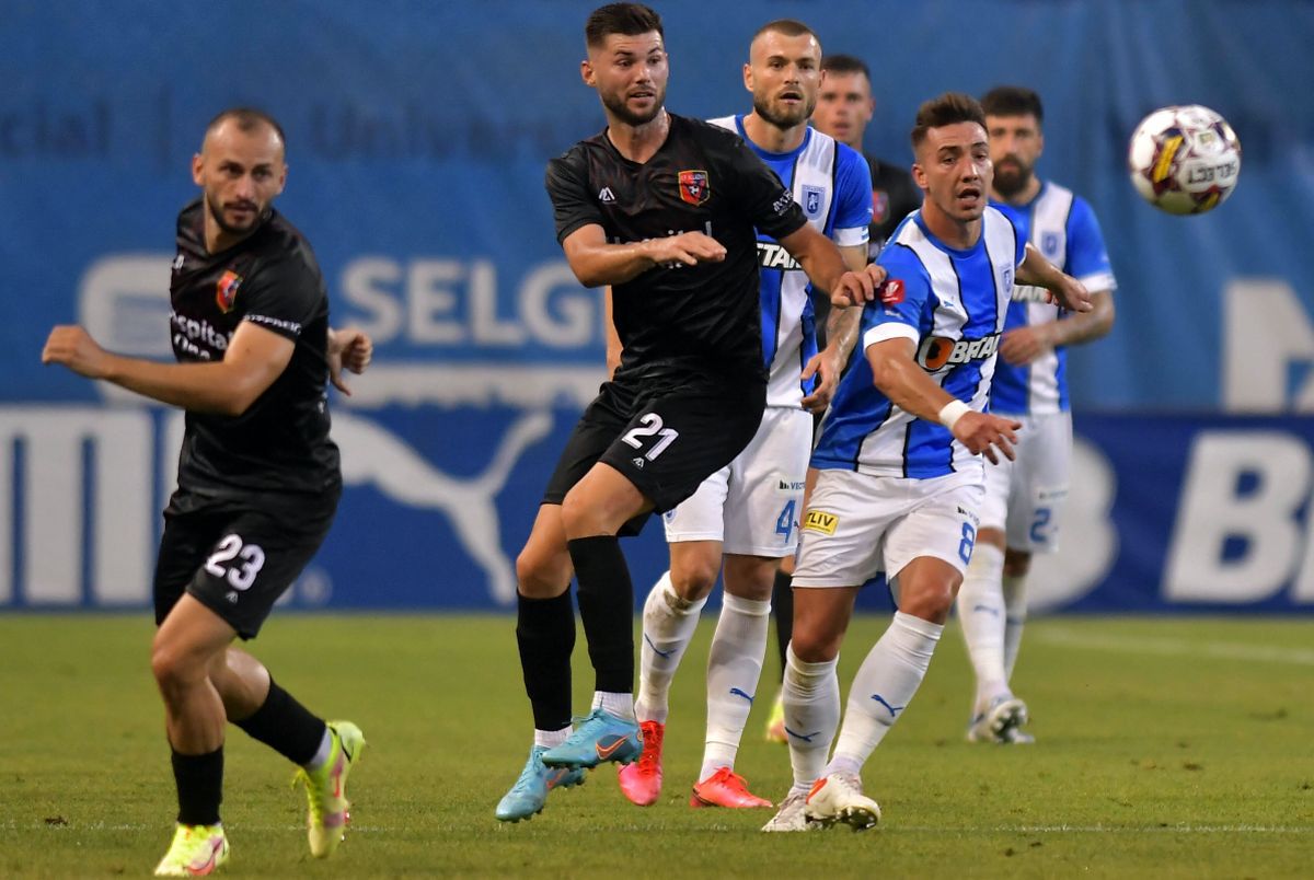 Mateiu carieră 400 meciuri Liga 1