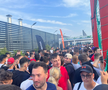 FCSB și-a prezentat noul echipament în fața a sute de oameni » MM Stoica, euforic: „Unii și-ar dori să aibă pe stadion audiența pe care noi o avem aici pe mall”. Cele mai tari imagini de la eveniment