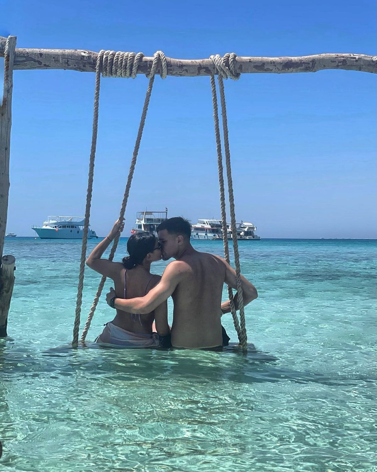 Fotbalistul lui Dinamo a făcut anunțul: va deveni tată pentru a doua oară, la 24 de ani