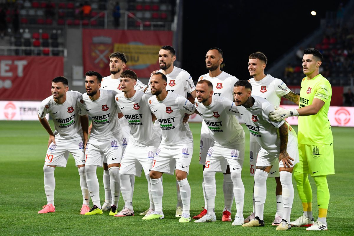 Hermannstadt - Universitatea Craiova 0-0 » Blocați la porțile Sibiului! Rafală de ocazii ale oltenilor, dar niciun gol