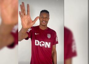 „Knock, knock” » CFR Cluj și-a prezentat noul atacant: „Dragi fani, am sosit!”