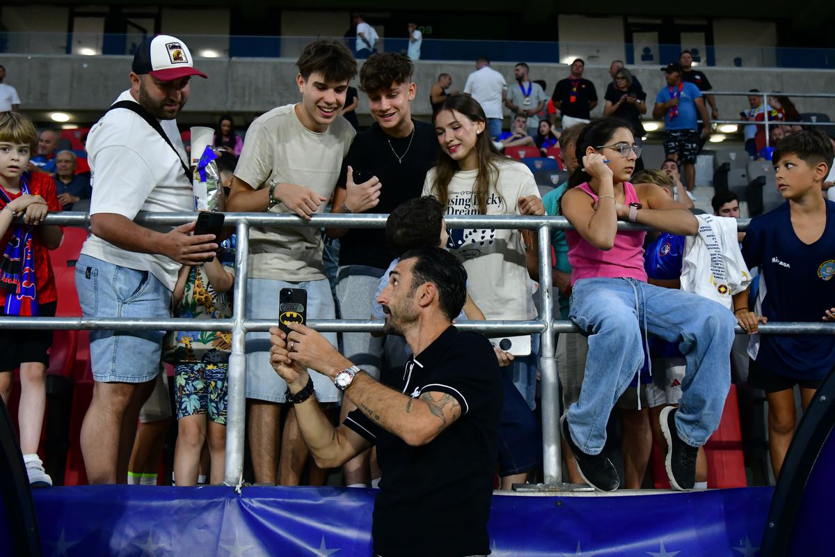 FCSB - Hermannstadt 1-1 » „Lăsați-ne să ne pregătim de Champions League!”