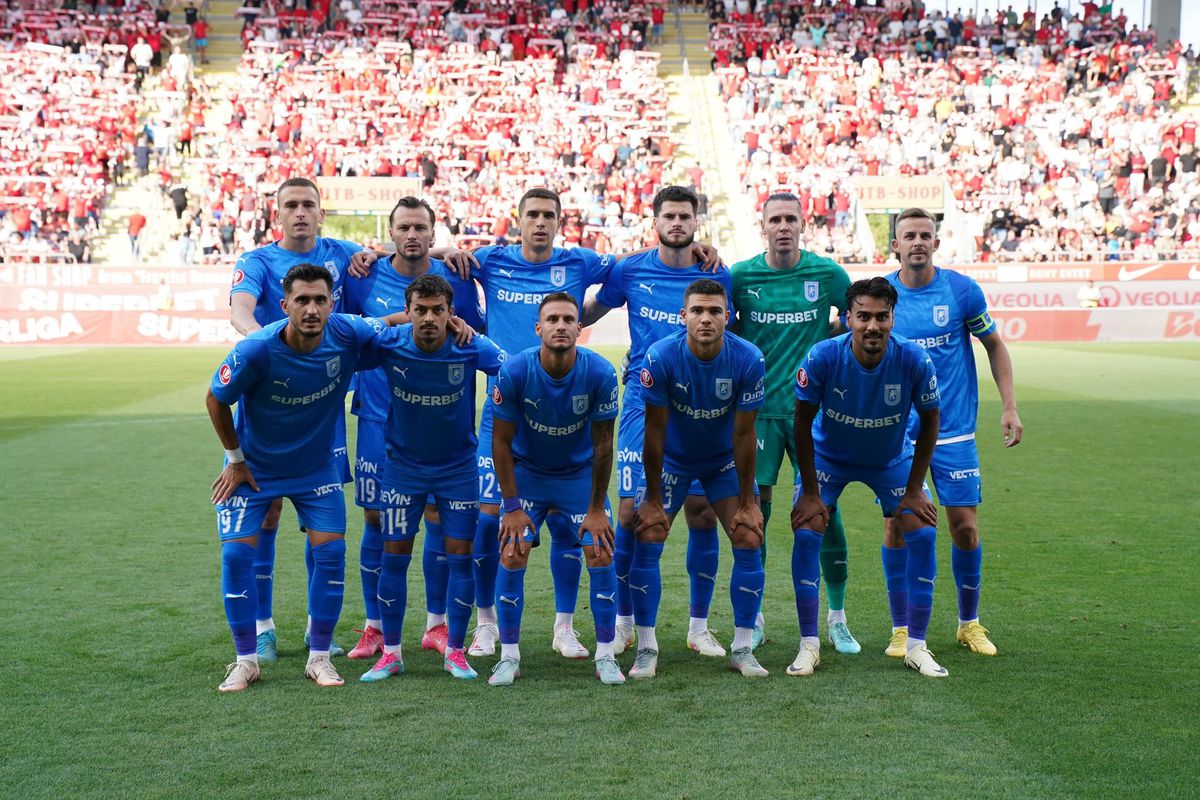 UTA - Universitatea Craiova, meci FABULOS » Oltenii conduceau cu 3-0 în minutul 81: ce a urmat depășește orice imaginație