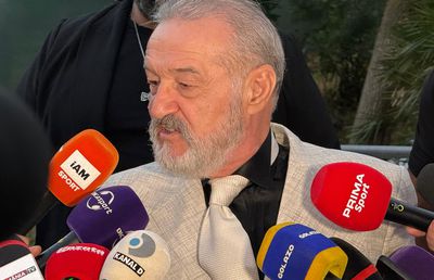 Gigi Becali încă așteaptă banii: „Pe mine nu mă păcălește nimeni! Ne judecăm”