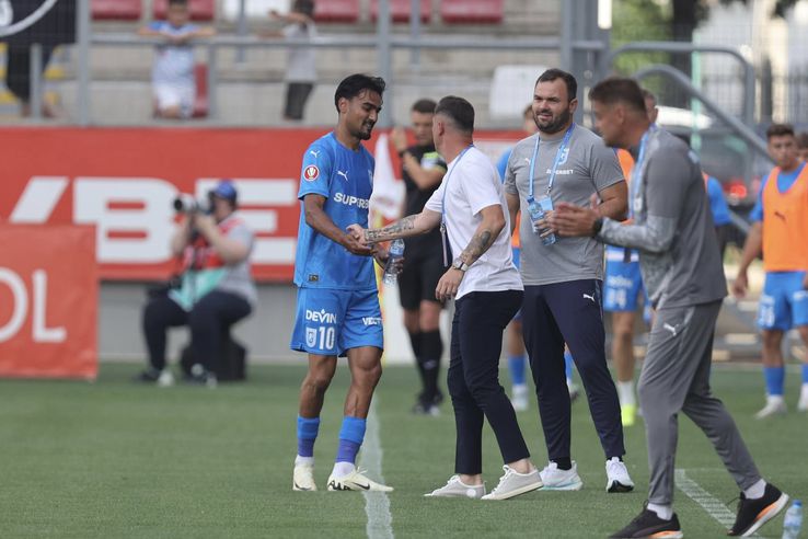 Mirel Rădoi și Ștefan Baiaram în UTA - Universitatea Craiova, etapa 1 (6)