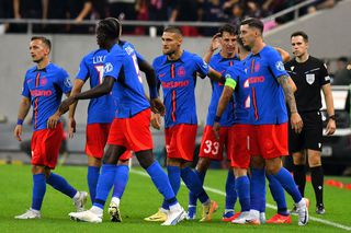 Încă un jucător, OUT de la FCSB » Gigi Becali a explicat motivul: „Nu poate să facă față nivelului pe care îl avem!”