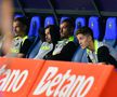 Alexandru Pantea, Darius Olaru și Mihai Lixandru, pe bancă la FCSB – Hermannstadt // FOTO: Cristi Preda (GSP)
