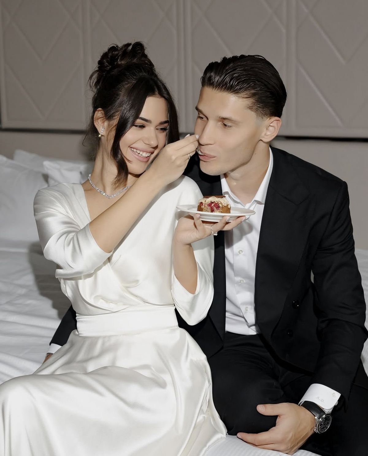 Talismanul secret al lui Alex Dobre! A stat lângă patronul Rapidului și a făcut show în lojă: „Mă motivează la fiecare meci”