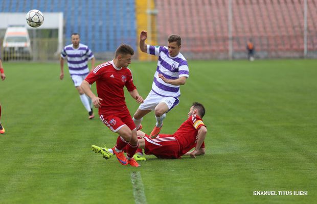 Dedicaţie pentru fostul preşedinte » Adrian Ungureanu s-a întors cu gol pe gazon